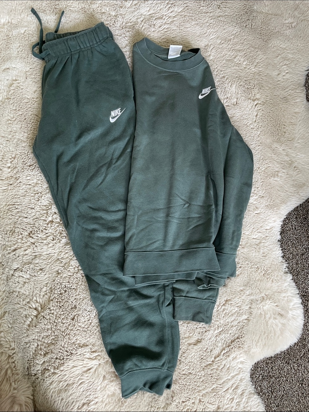 Nike Dark Olive/sage Green Crewneck Sweatshirt and Joggers Set med/small